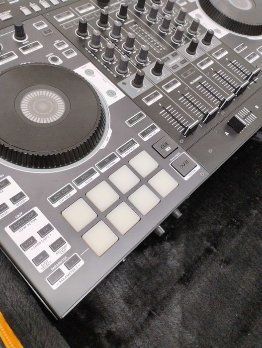 Controller DJ-808  -Nou, nefolosit!