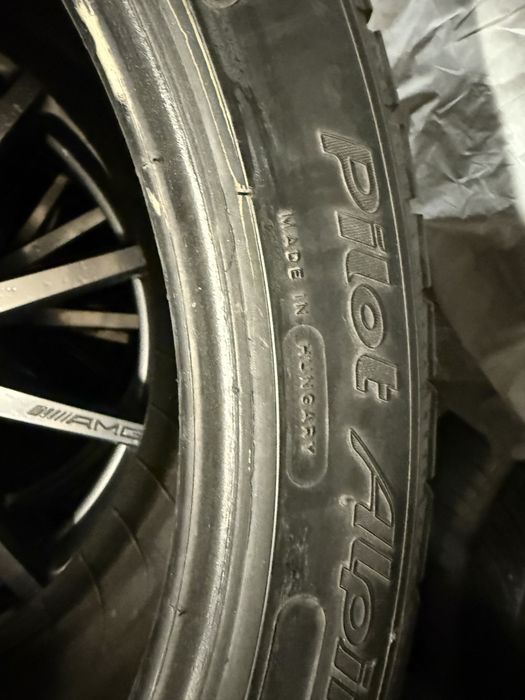 Mishlen alpin 285/35/20