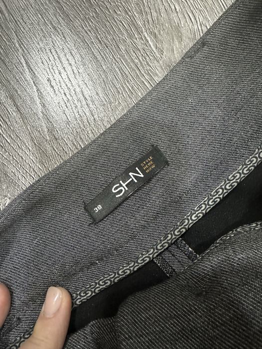 Женский брючный костюм