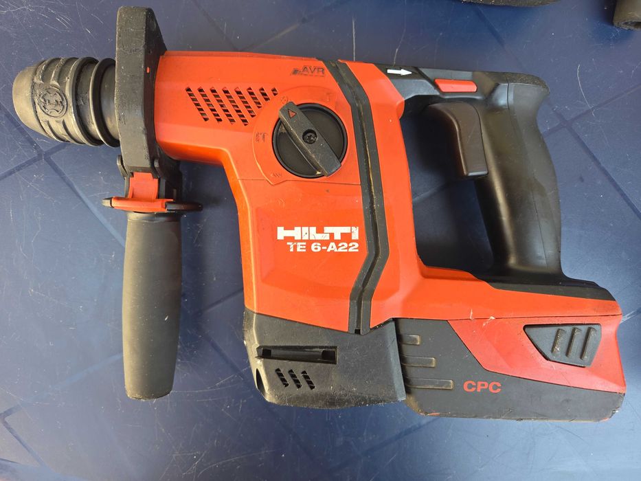 4 бр. Акумулаторни HILTI 22V (Перфоратори, Циркуляр, Саблен Трион) ТОП