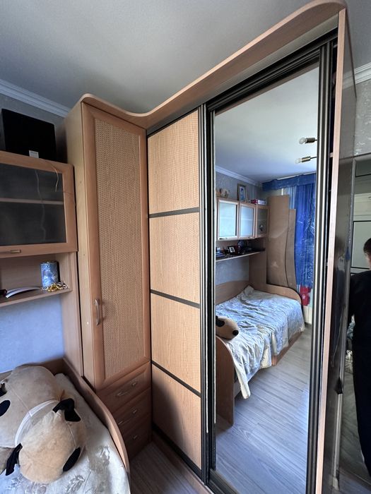 Шкаф плательный угловой