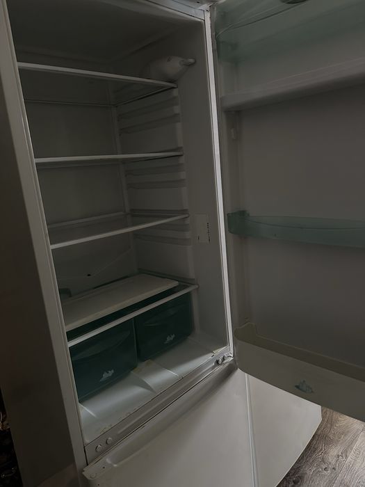 Холодильник Stinol