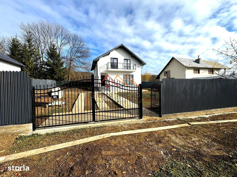 Casa noua, P+M, 4 camere, terasa, teren 550 m2, central, CORNU