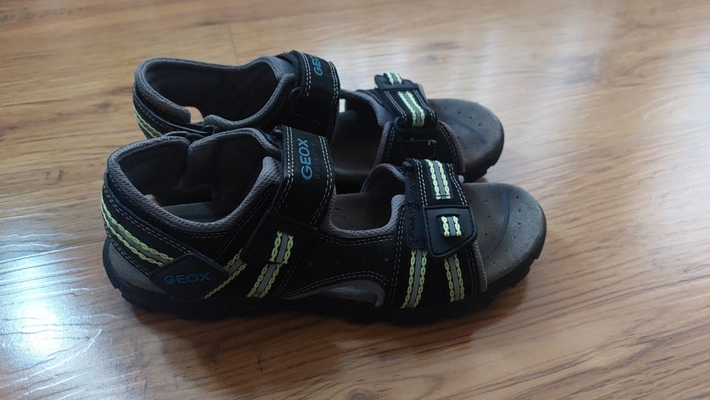 Сандалии от GEOX.