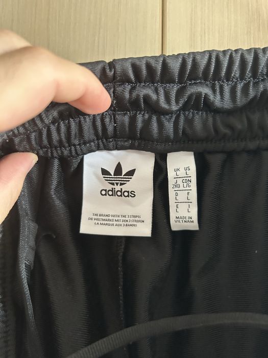 Pantaloni trening  Adidas Originals Barbati