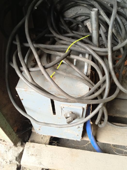 Сварочный аппарат продам или обмен на буржуйку