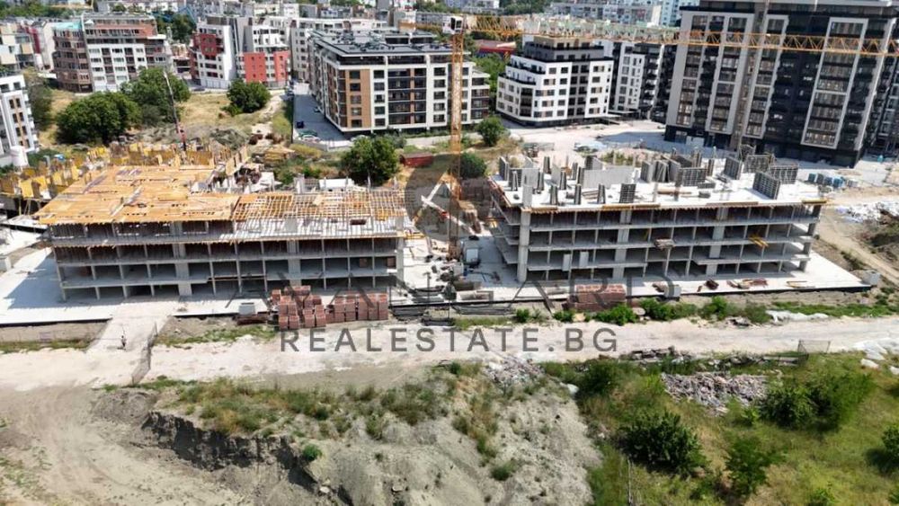 Продава се Тристаен апартамент в Пловдив, Христо Смирненски - 130 кв.м за 1462 €/кв.м - Снимка #3