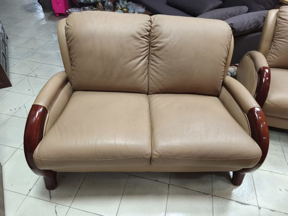 Кожени диван и фотьойл