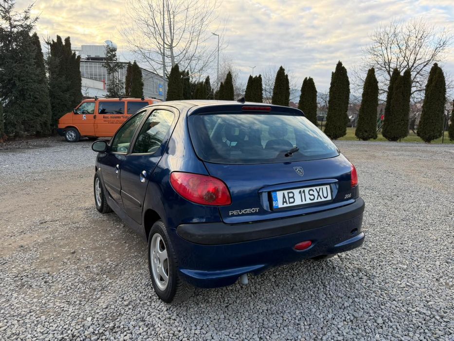peugeot 206 PRET 990   EURO