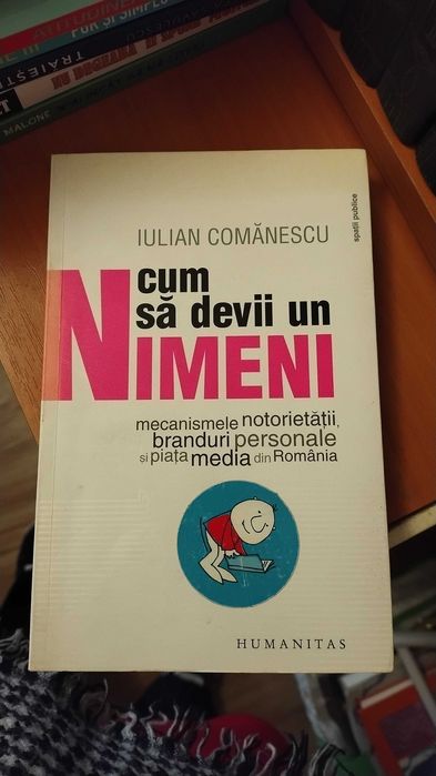 Vând cărți la 10 lei