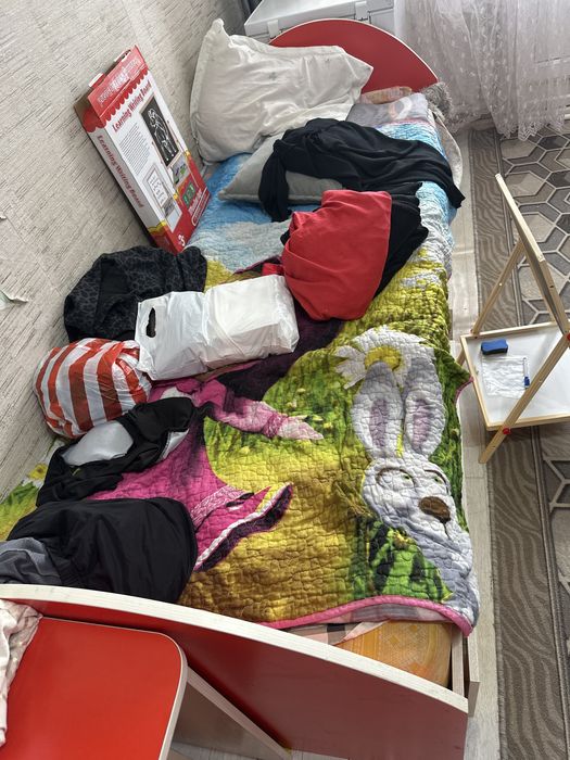 Кровать продаю хороший