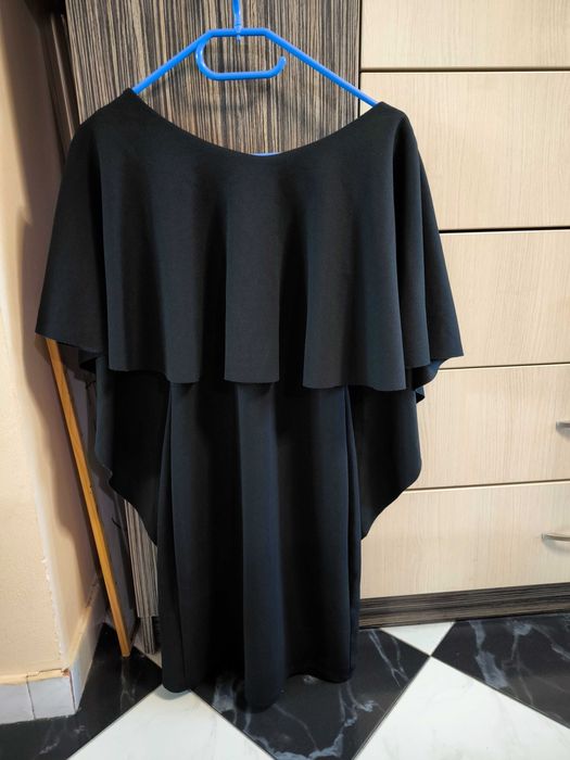 Дамска рокля минижуп с гол гръб