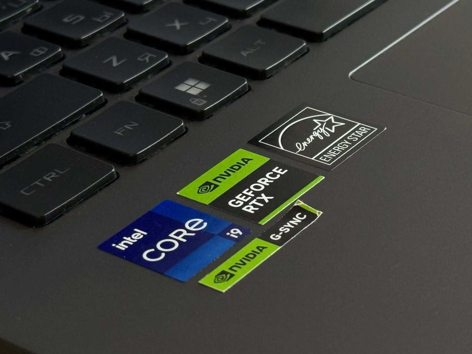 Бартер! 24 ядрен!ROG Strix G18 QHD 240Hz/Core™ i9 /32GB DDR5/ RTX™4070