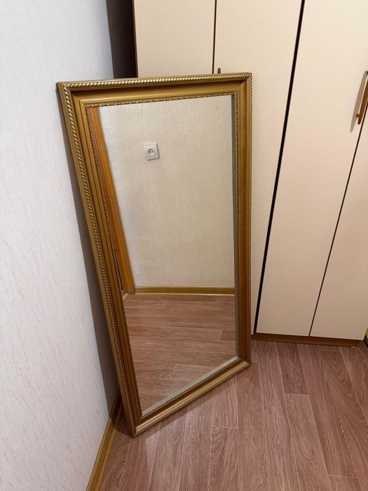 Продам зеркало .