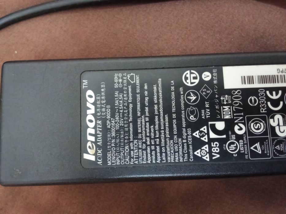 Блок питания для ноутбука   Lenovо.(Оригинал)