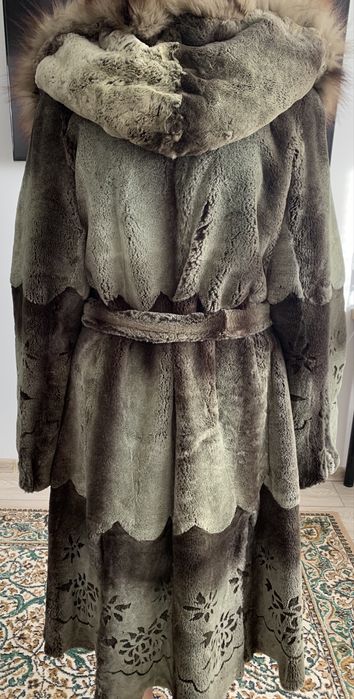 Шуба бобер, воротник-капюшон - соболь