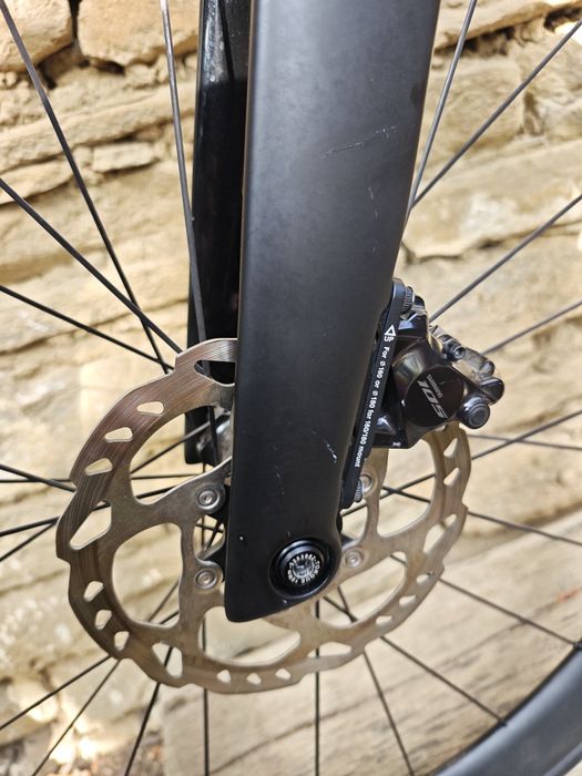 Trek Madone SL 6 2024 Shimano 105 Di2 / Bontrager Aeolus Carbon L