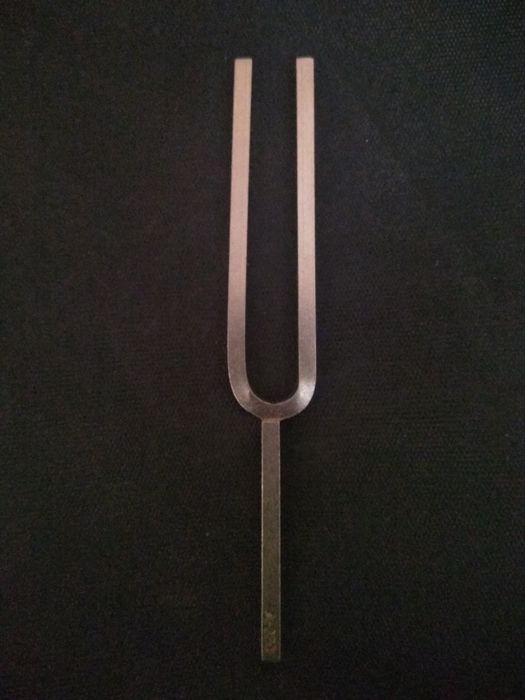 Камертон вилочный. А-880.