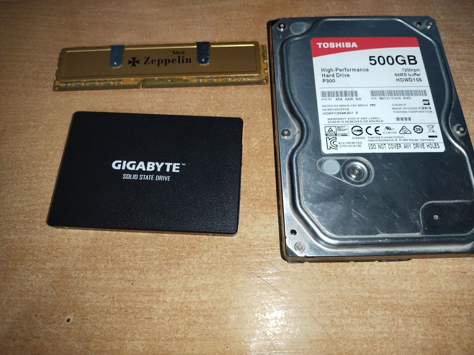 Продам SSD 120 GB, оперативную память DDR3 2 GB и жёсткий диск 500 GB