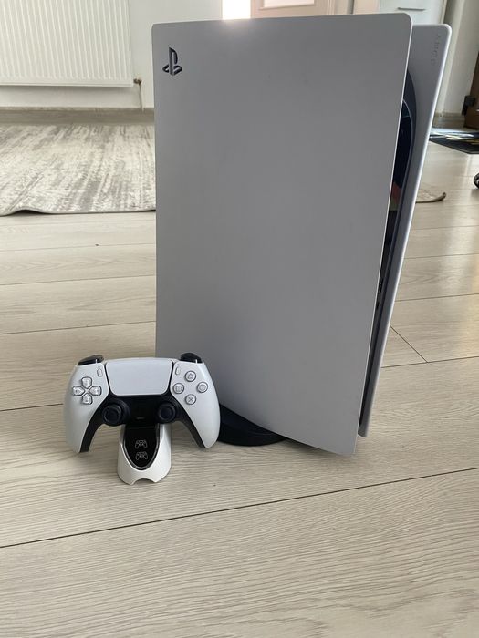 Playstation 5 disk edition nefolosit+ joc fc25 si minecraft. 1T gb si cutie originala.