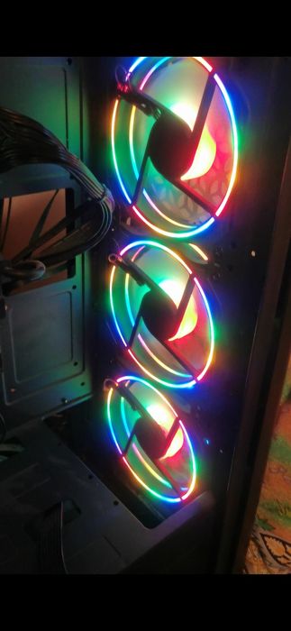 Kfa2 gt 1030 2gb  placă video , gen 12-13-14, B660M DDR4, sursă 600W, carcasă, 4 ventilatoare RGB

KFA2 GT 1030 2GB DDR5 ver