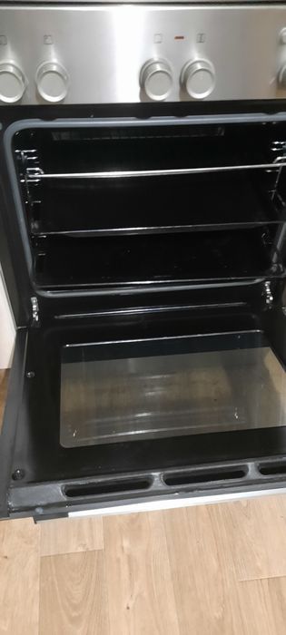 Продам Газовую плиту