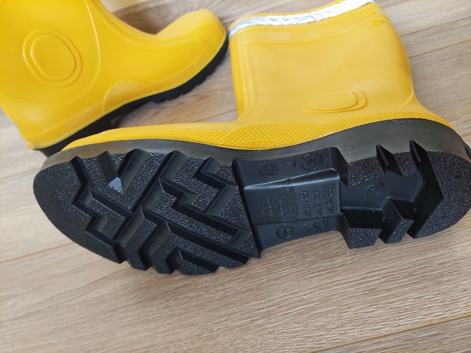 Гумени работни ботуши