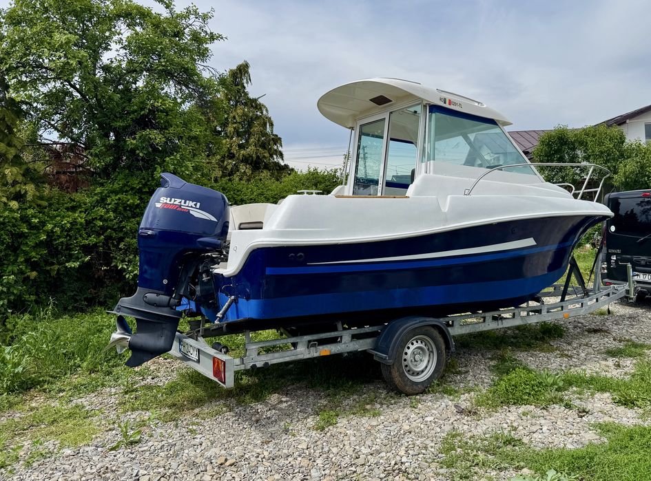 Barca Merry Fisher 585 Motor Suzuky 140 CP