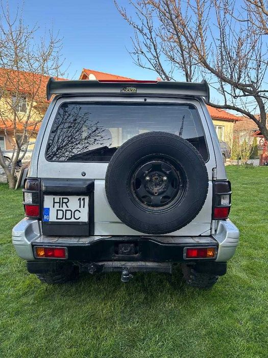 Mitsubishi Pajero Utilitar