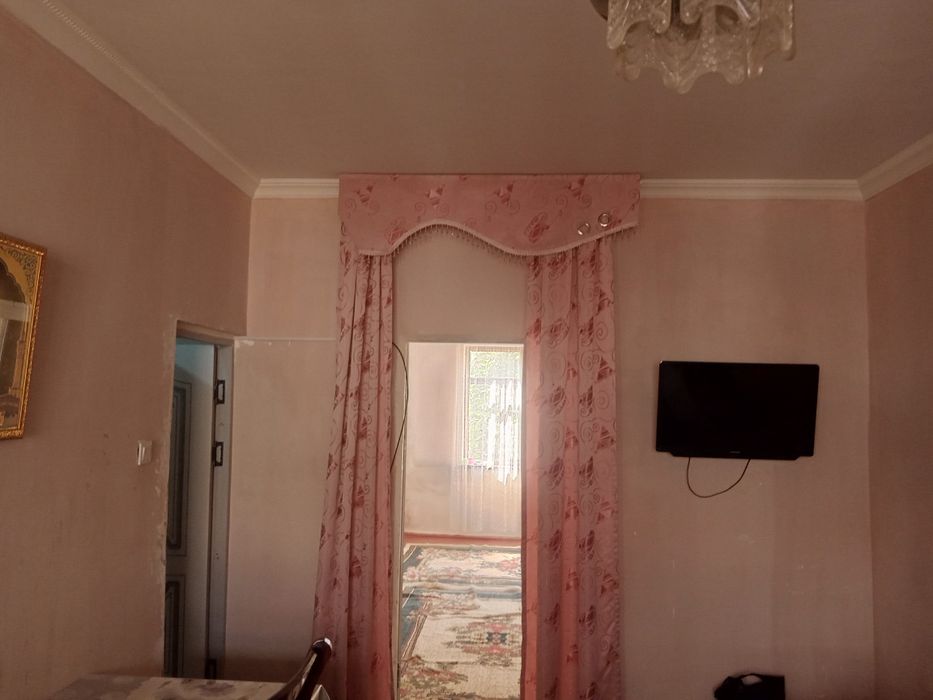 Продается квартира двух комнатная.