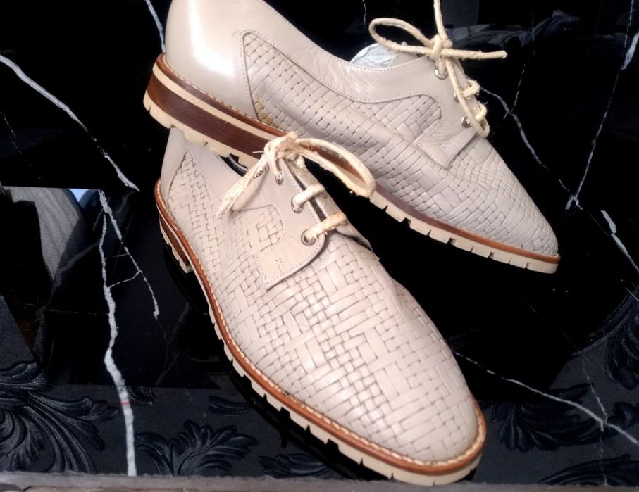 НОВАЯ,100%кожа, качество ЛЮКС, для подростков от37-41 разм, 99уе(скидк