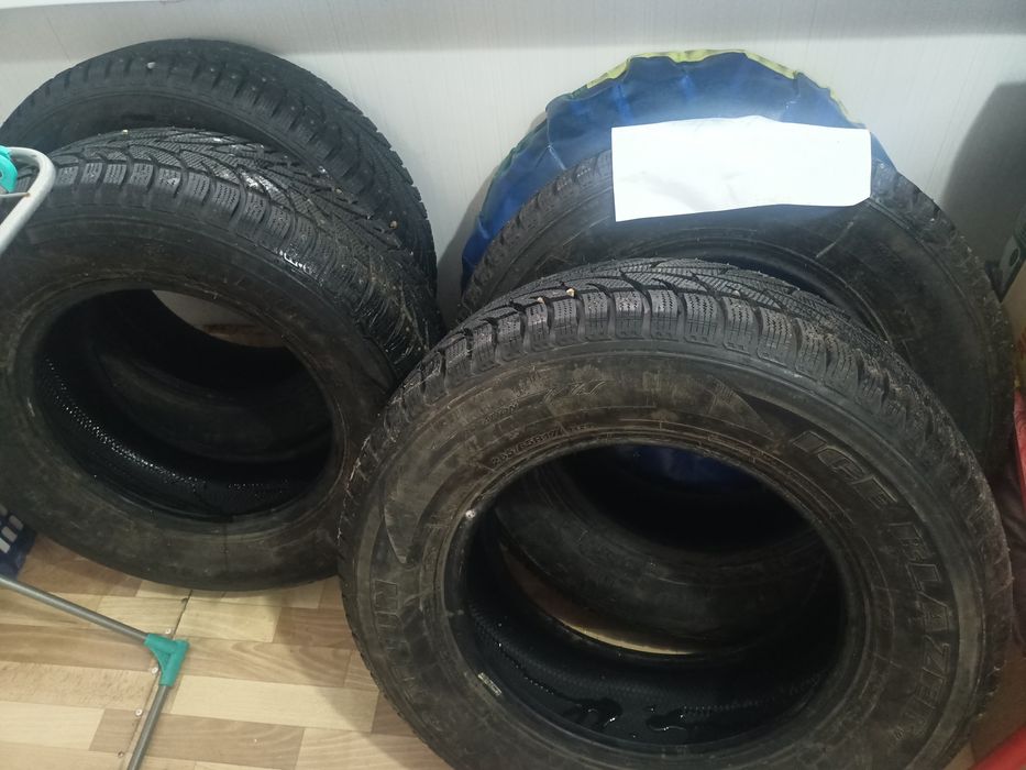 Продам зимние шины