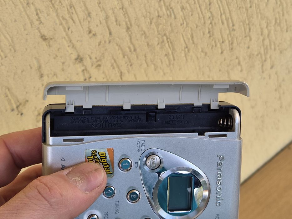 Walkman Panasonic autorecers si radio