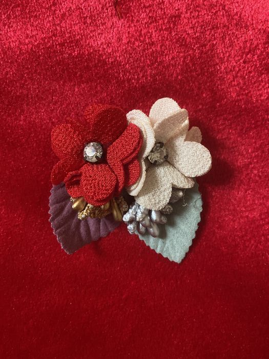 Бижутерия - брошки