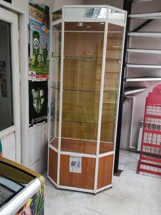 Шкаф хозтоварный