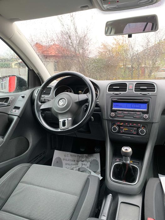 Volkswagen Golf 6 Clasic Benzina 1.6 MPI Euro 5 An 2011 Alb Confortlin