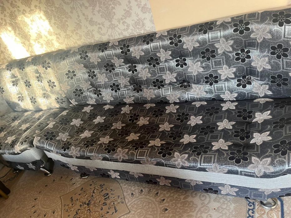 Диван хороший состояние