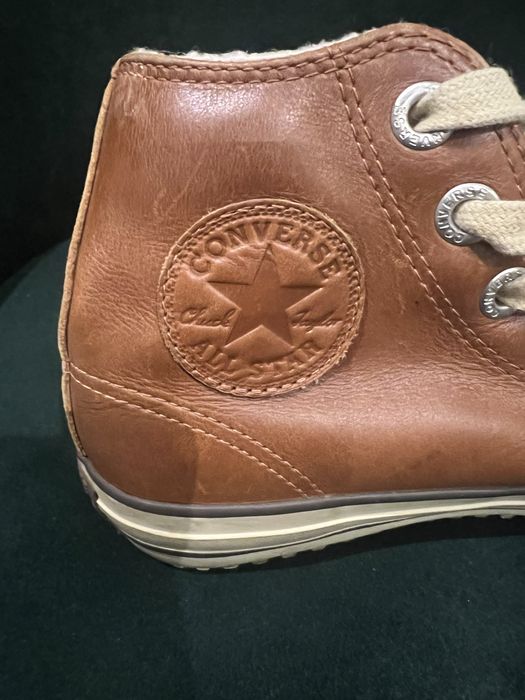 Tenesi din piele ecologica, eleganti, moderni de la Converse, marimea 37