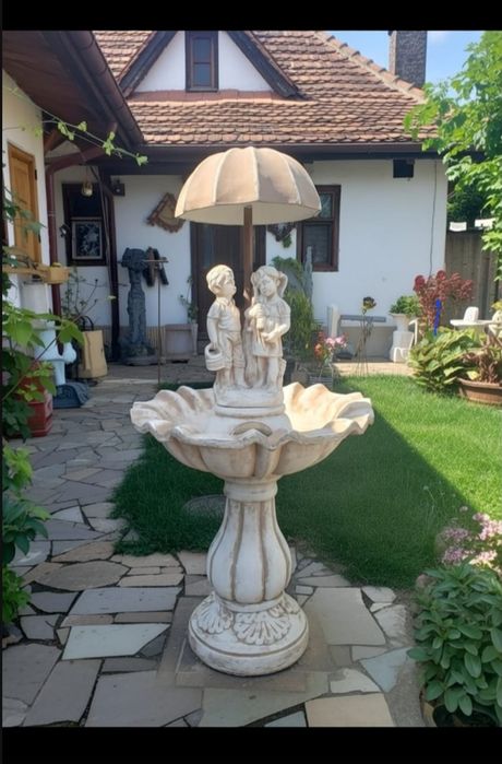 Fântână arteziana/Statui/jardiniere /vaze de flori