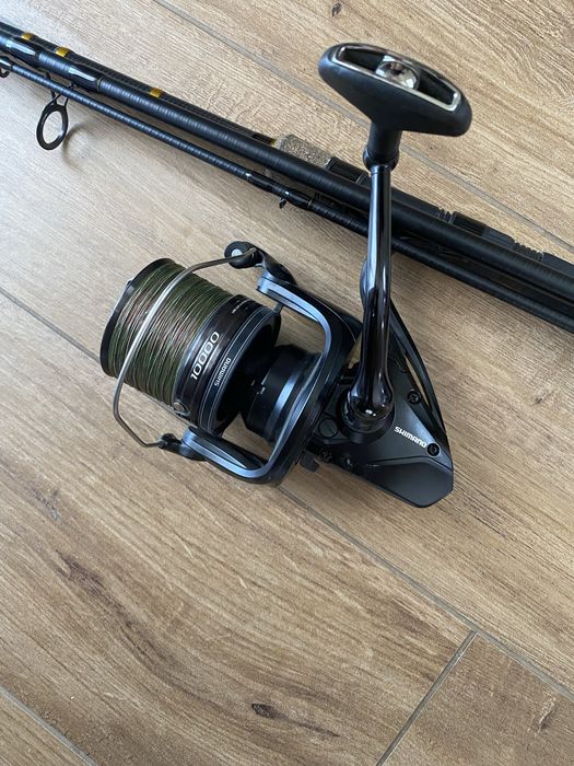 Lanseta feeder cu mulineta