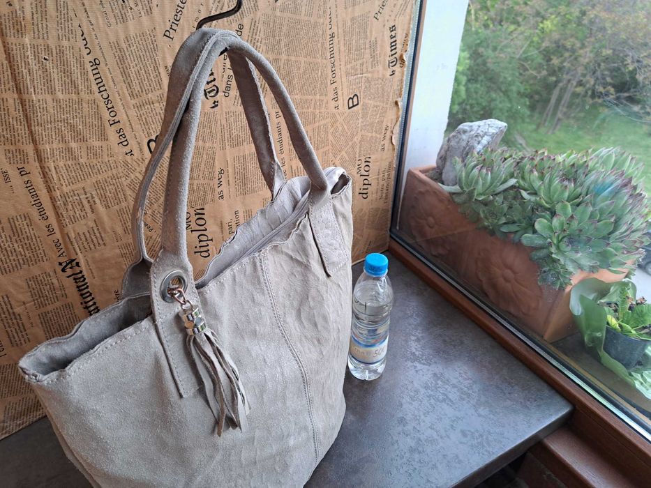 дамска чанта бежова,велурена торба-естествена кожа