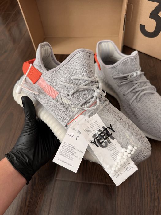 Adidas Yeezy 350 V2
