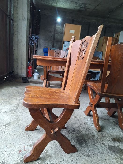 Масивна дървена трапезна маса + 4 стола