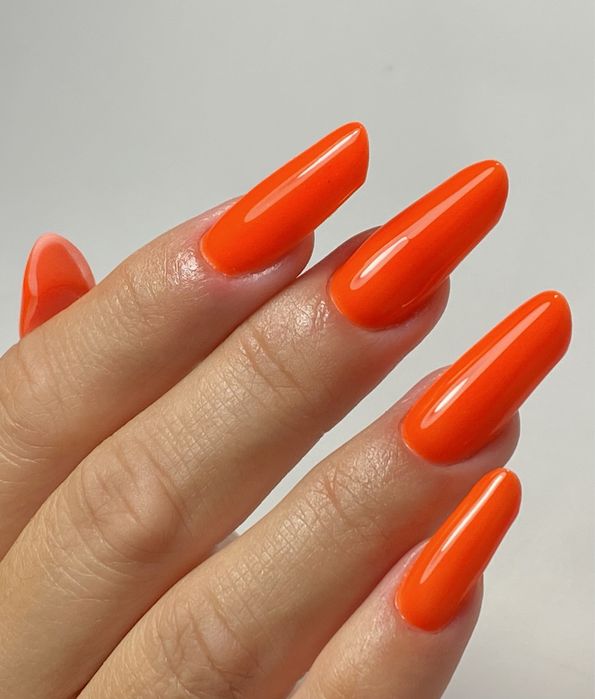 Unghii cu gel/semipermanenta…Ofer garantia lucrului bine facut !