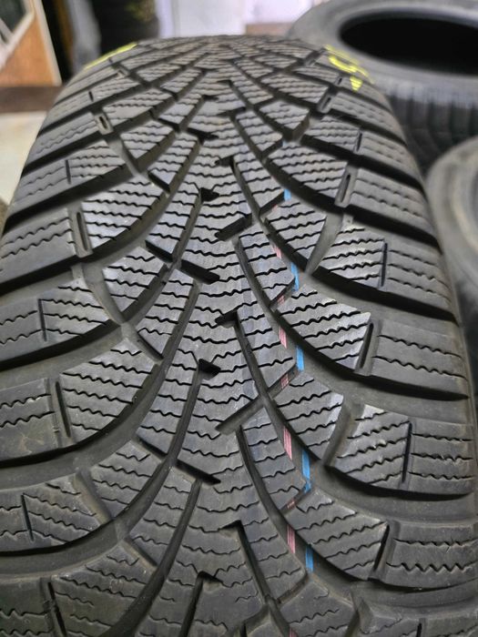 2бр Зимни гуми 205 60 16 - Goodyear