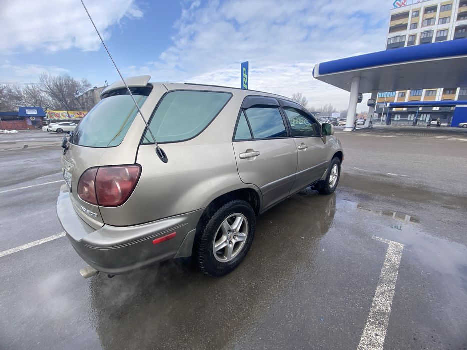 Продам Lexus RX300