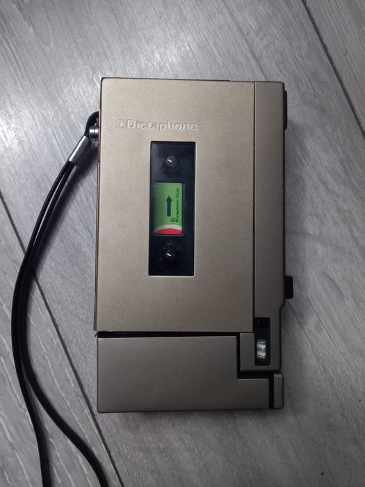 Reportofon Dictaphone Model 220