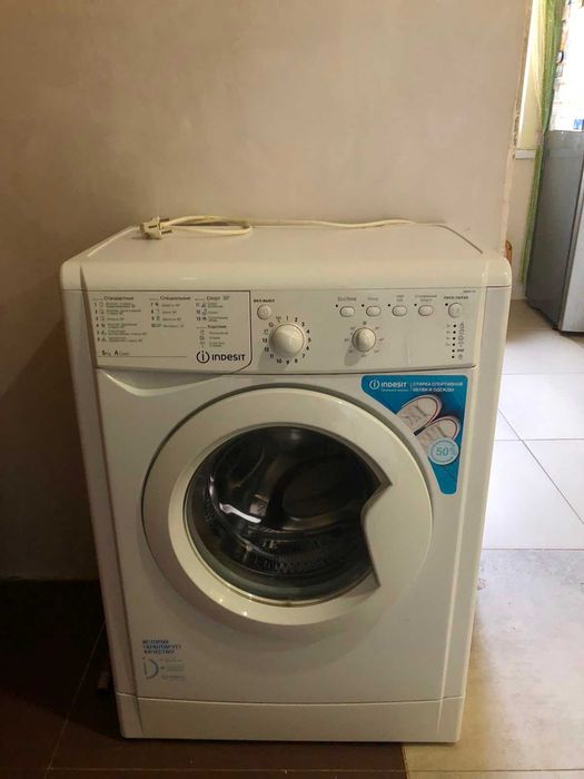 Стиральная машинка  INDESIT