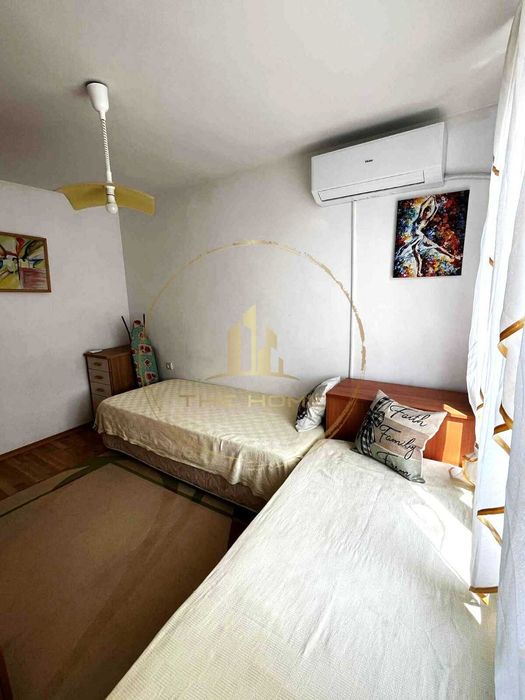 Дава се под наем Тристаен апартамент в Варна, Център - 72 кв.м за 550 € - Снимка #4