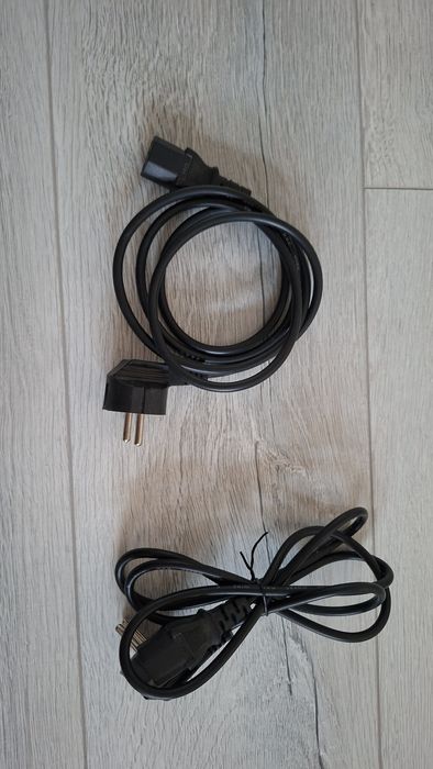 Компьютерный  кабель питания